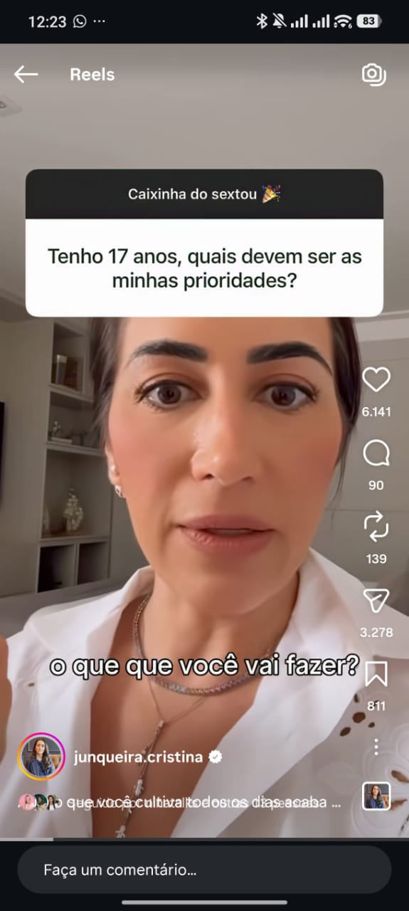 Reel respondendo caixinha de perguntas